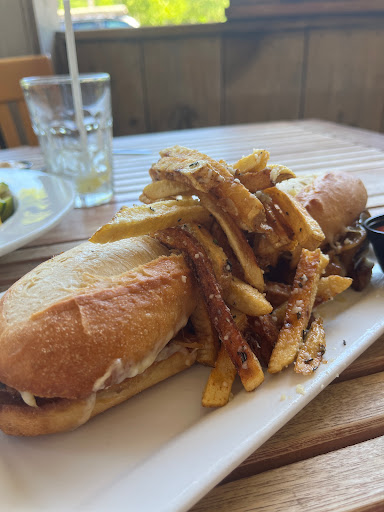 Restaurant «Ellacoya Barn & Grille», reviews and photos, 2667 Lake Shore Rd, Gilford, NH 03249, USA