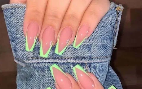 Lux Nails & Spa image