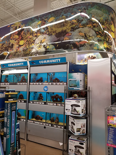 Pet Supply Store «Petco Animal Supplies», reviews and photos, 4751 W 29th St, Greeley, CO 80634, USA