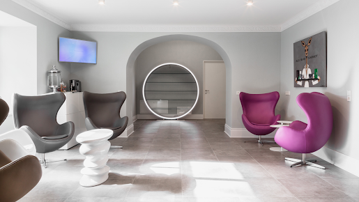 Dr Sandra Bolze - Dr Sandra Bolze