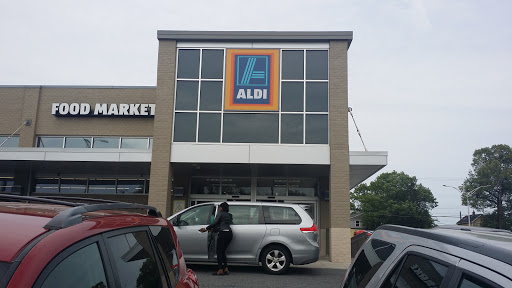 Supermarket «ALDI», reviews and photos, 6524 Landover Rd, Cheverly, MD 20785, USA