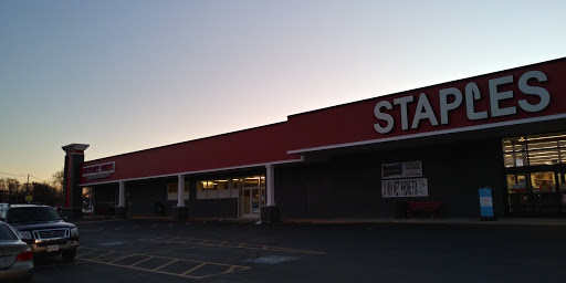 Staples, 991 Providence Hwy, Norwood, MA 02062, USA, 