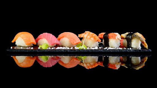 MOON Sushi & Fusion Food