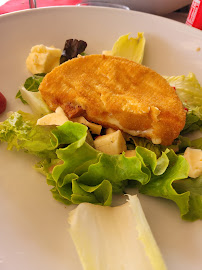 Salade César du Restaurant français Auberge des Roux à Paslières - n°4
