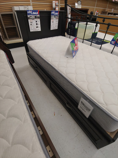 Discount Store «Big Lots», reviews and photos, 4165 E Harry St, Wichita, KS 67218, USA