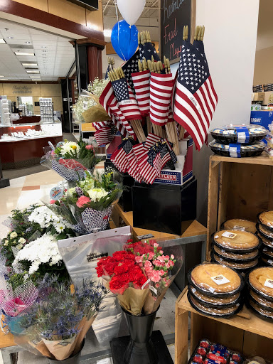 Grocery Store «Fred Meyer», reviews and photos, 365 Renton Center Way SW, Renton, WA 98057, USA