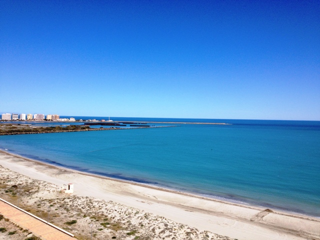 Foto van Playa del Estacio en de nederzetting