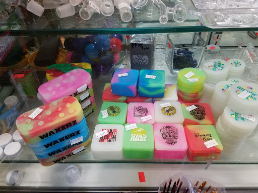 Gift Shop «Stay fly smoke shop», reviews and photos, 2645 El Camino Ave, Sacramento, CA 95821, USA