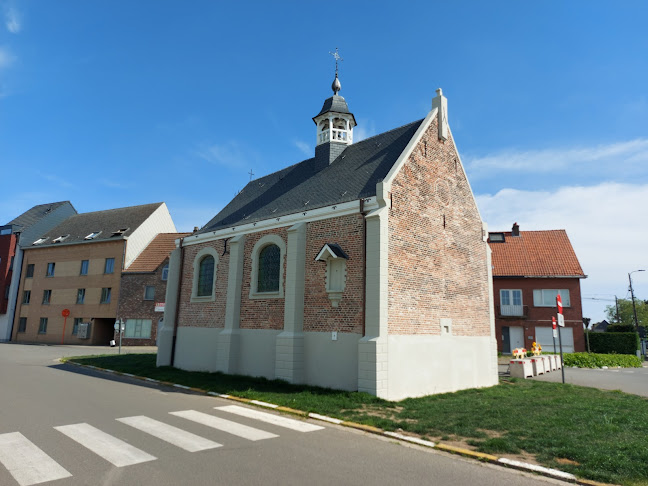 Beoordelingen van Sint-Dimpnakapel Elsum in Geel - Kerk