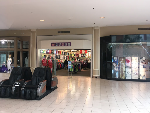 Shopping Mall «Virginia Center Commons», reviews and photos, 10101 Brook Road, Glen Allen, VA 23059, USA