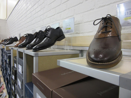 Shoe Store «DSW Designer Shoe Warehouse», reviews and photos, 9200 Hudson Rd, Woodbury, MN 55125, USA