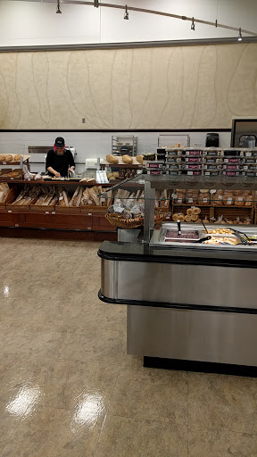 Grocery Store «Metro Market», reviews and photos, 1123 N Van Buren St, Milwaukee, WI 53202, USA