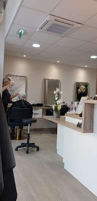 Glow hair à Montrond-les-Bains