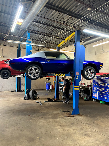 Auto Repair Shop «Rad Air Complete Car Care & Tire Centers - Wickliffe», reviews and photos, 29257 Anderson Rd, Wickliffe, OH 44092, USA