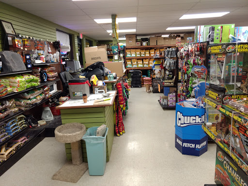 Pet Supply Store «Sunflower Natural Pet Supplies», reviews and photos, 514 Pillsbury Dr, Manhattan, KS 66502, USA