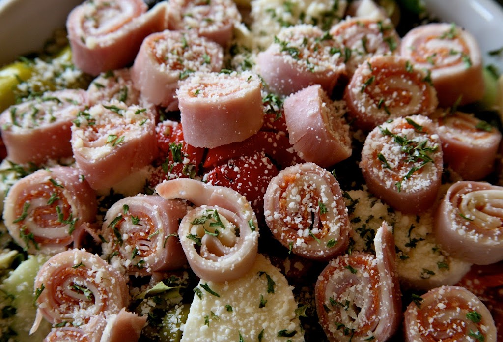 Mezzaluna Pizzeria at Town Center 32164