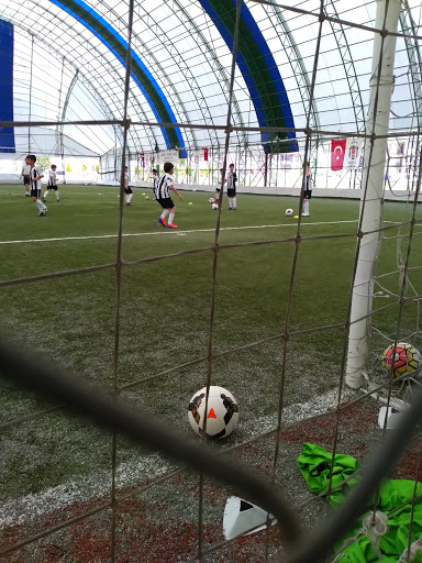 colesium hali saha adapazari sakarya