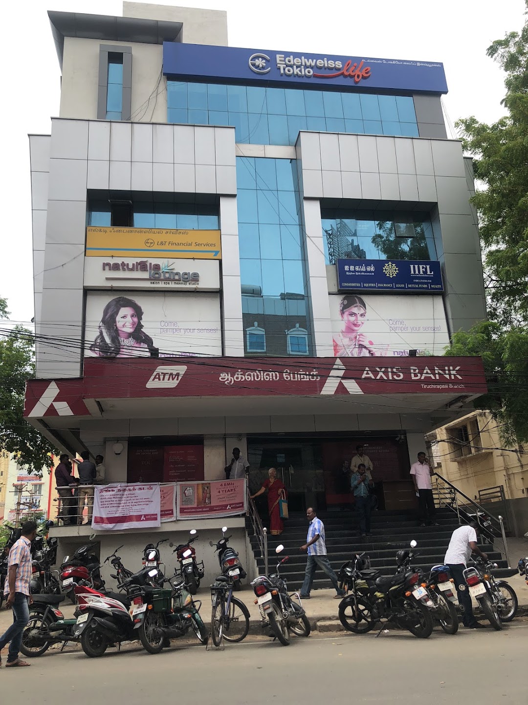 AXIS BANK TRICHY MAIN BRANCH