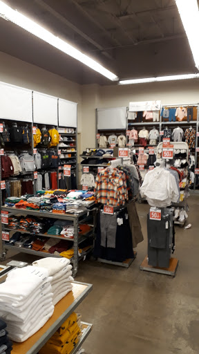 Clothing Store «Old Navy», reviews and photos, 7795 W Flagler St, Miami, FL 33144, USA