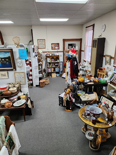 Leona May’s Antique & Gift Shoppe