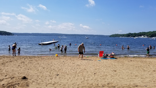 Williams Bay Beach