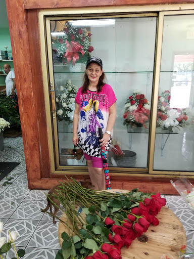 Florist «Primavera Florist Pedro», reviews and photos, 5510 W Flagler St, Coral Gables, FL 33134, USA
