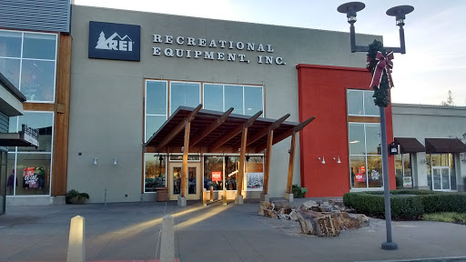 REI, 5757 Pacific Ave A105, Stockton, CA 95207, USA, 