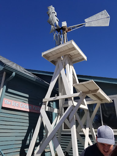 Donut Shop «Donut Mill», reviews and photos, 310 E Midland Ave, Woodland Park, CO 80863, USA