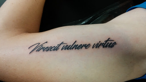 Tattoo Shop «magnum opus tattoo company», reviews and photos, 1817 Padre Blvd #4, South Padre Island, TX 78597, USA