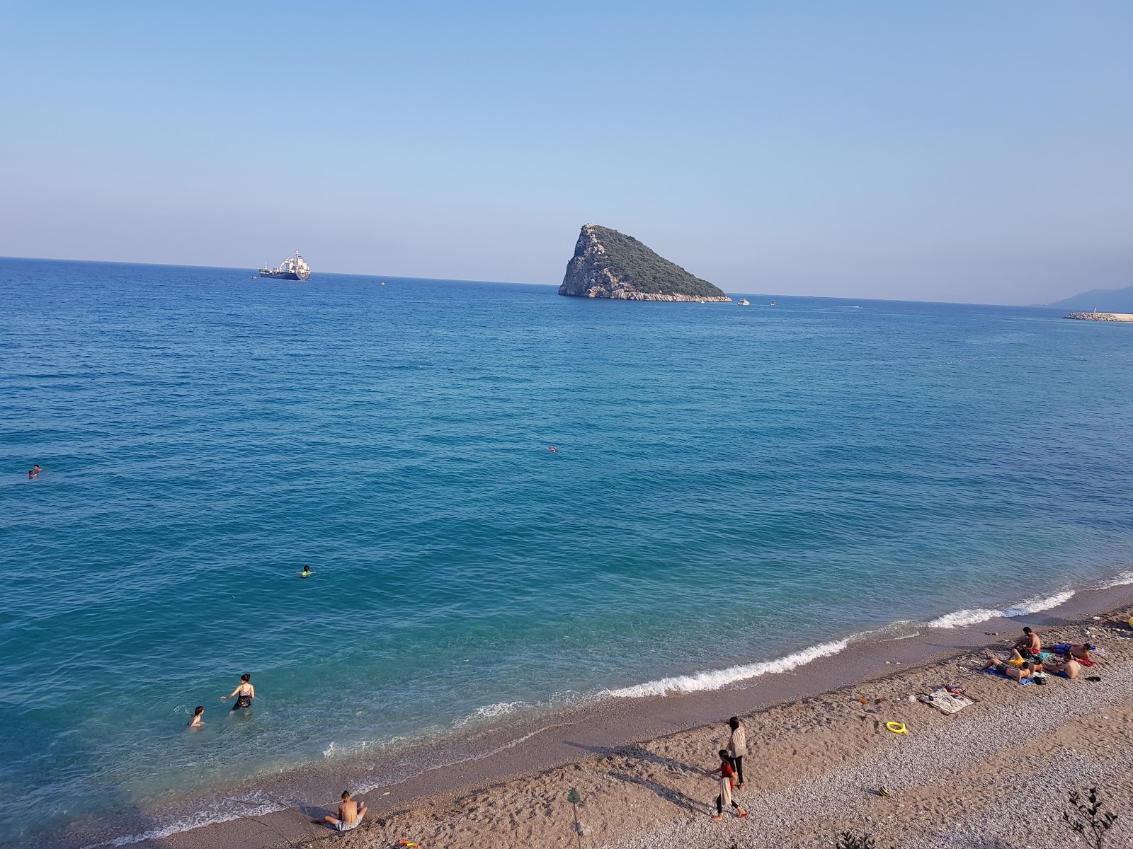 Fotografie cu Topcam Beach - locul popular printre cunoscătorii de relaxare