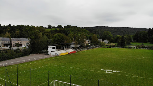 Beoordelingen van E.S.Heyd Football in Marche-en-Famenne - Sportcomplex