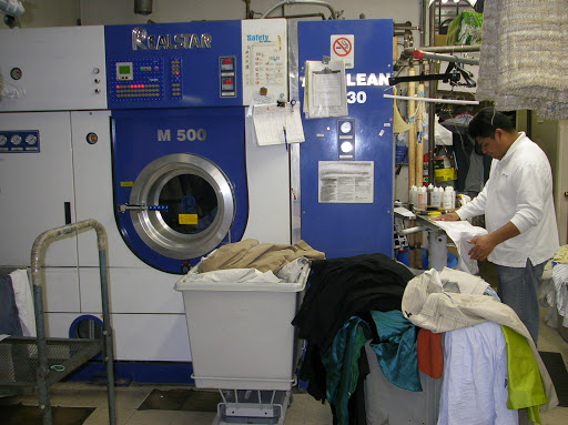 Dry Cleaner «Dean Cleaners of Westport», reviews and photos, 415 Post Rd W, Westport, CT 06880, USA