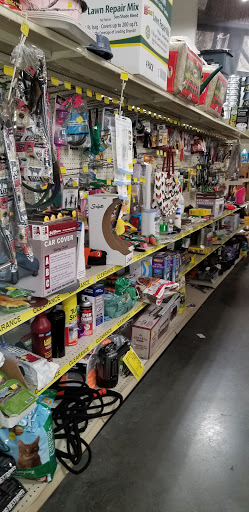 Home Improvement Store «Tractor Supply Co.», reviews and photos, 1714 N Main St, Shelbyville, TN 37160, USA