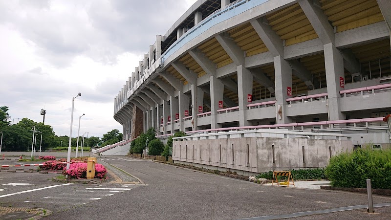 パロマ瑞穂スタジアム 愛知県名古屋市瑞穂区山下通 陸上競技場 スタジアム グルコミ