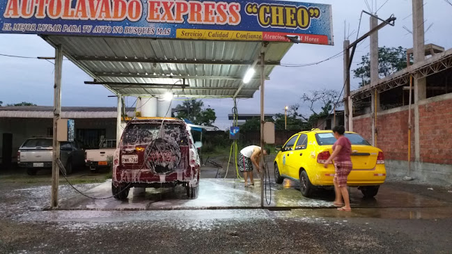 Comentarios y opiniones de Auto lavado express ''CHEO''