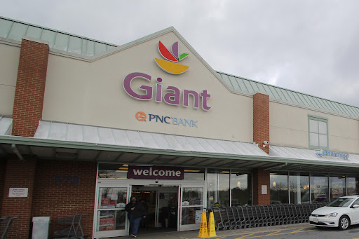 Giant, 573 Ritchie Hwy # 1, Severna Park, MD 21146, USA, 