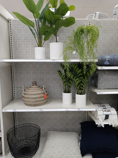 Department Store «Target», reviews and photos, 530 Randall Rd, South Elgin, IL 60177, USA