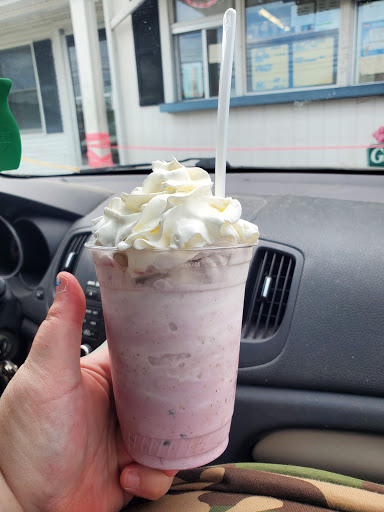 Ice Cream Shop «Blueberry Hill Dairy Bar», reviews and photos, 355 High St, Ellsworth, ME 04605, USA