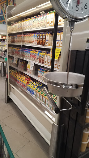 Grocery Store «Acme Fresh Market No. 1», reviews and photos, 1835 W Market St, Akron, OH 44313, USA