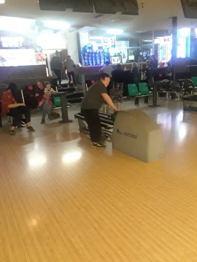 Bowling Alley «Westside Lanes», reviews and photos, 2010 Harrison Ave NW, Olympia, WA 98502, USA