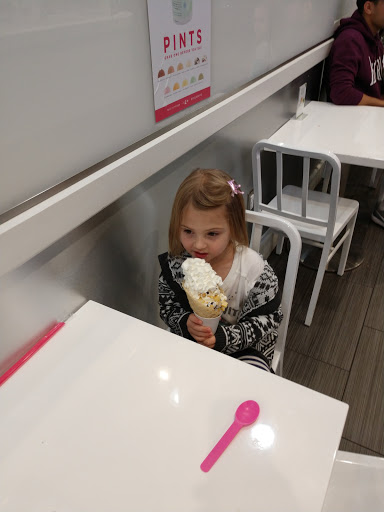 Ice Cream Shop «Creamistry Lakeway», reviews and photos, 1510 Ranch Rd 620 S #400, Lakeway, TX 78734, USA