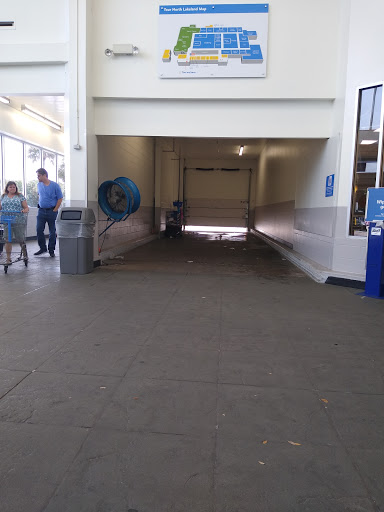 Department Store «Walmart Supercenter», reviews and photos, 5800 Us Highway 98 N, Lakeland, FL 33809, USA