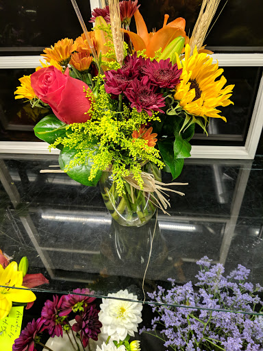 Florist «Blooms By Vickrey», reviews and photos, 2125 Market St, Camp Hill, PA 17011, USA