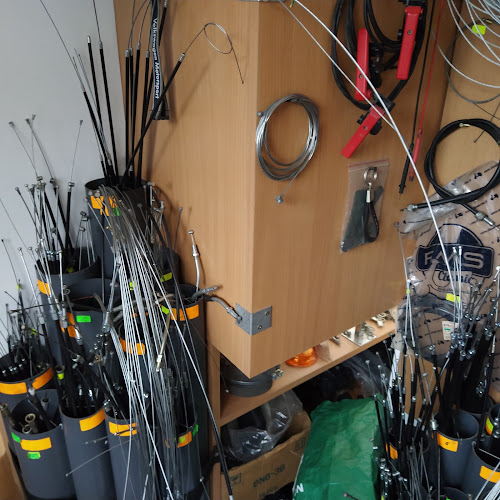 Comentarii opinii despre магазин за мото части