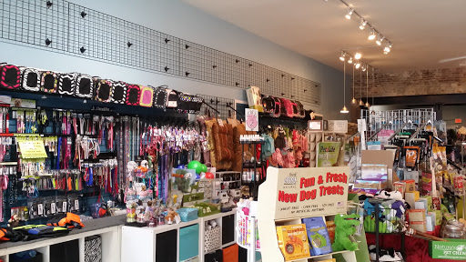 Pet Supply Store «Dog-Mania & Cats», reviews and photos, 37846 Meridian Ave, Dade City, FL 33525, USA