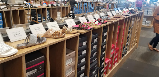 Shoe Store «DSW Designer Shoe Warehouse», reviews and photos, 4665 Town Crossing Dr, Jacksonville, FL 32246, USA