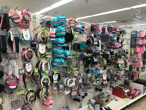 Dollar Store «Dollar Tree», reviews and photos, 4350 Central Ave NE, Columbia Heights, MN 55421, USA