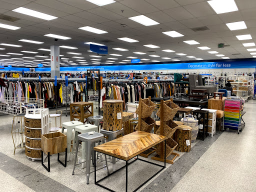 Clothing Store «Ross Dress for Less», reviews and photos, 1425 E Hallandale Beach Blvd, Hallandale Beach, FL 33009, USA