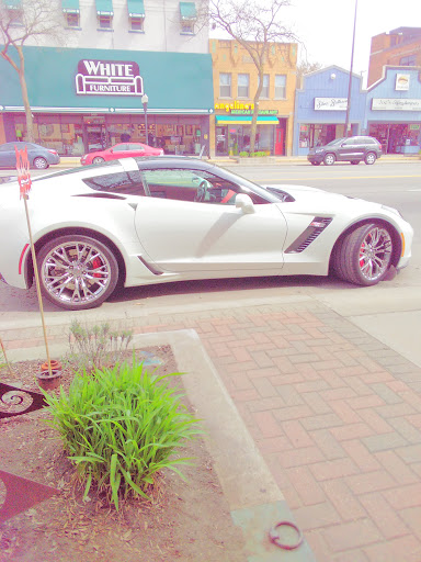 Ice Cream Shop «Sanders Chocolate & Ice Cream Shoppes - Wyandotte», reviews and photos, 3042 Biddle Ave, Wyandotte, MI 48192, USA
