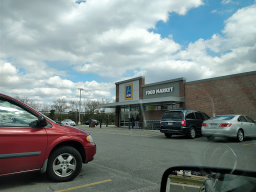 Supermarket «ALDI», reviews and photos, 465 Charles H Dimmock Pkwy, Colonial Heights, VA 23834, USA